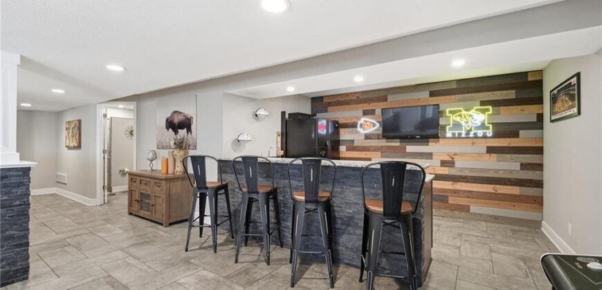 9520 N Askew Avenue, Kansas City, MO 64156