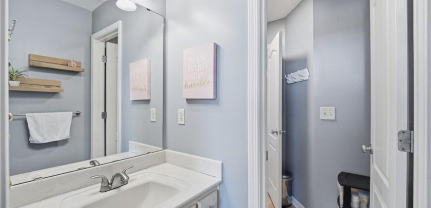 9520 N Askew Avenue, Kansas City, MO 64156