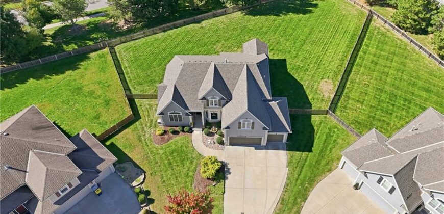 9520 N Askew Avenue, Kansas City, MO 64156