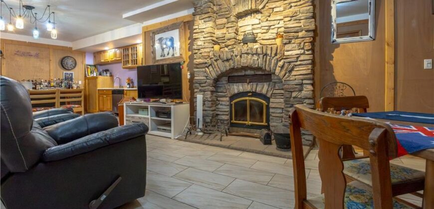 Francis Road, Kearney, MO 64060