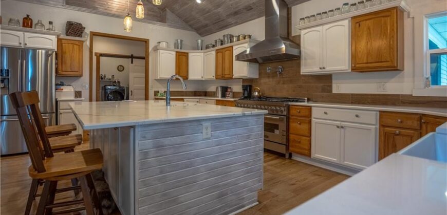 Francis Road, Kearney, MO 64060