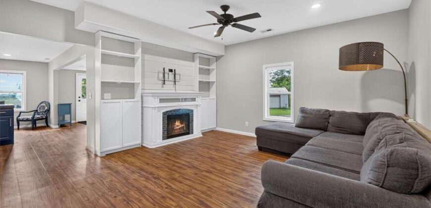 21021 Missouri City Road, Liberty, MO 64068