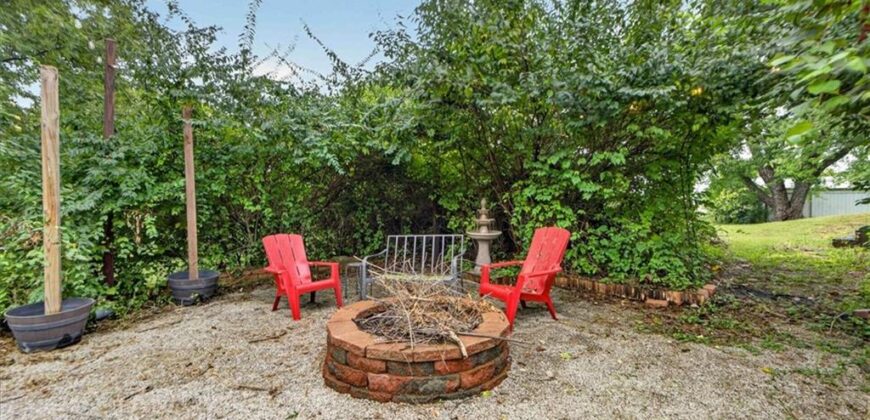 21021 Missouri City Road, Liberty, MO 64068