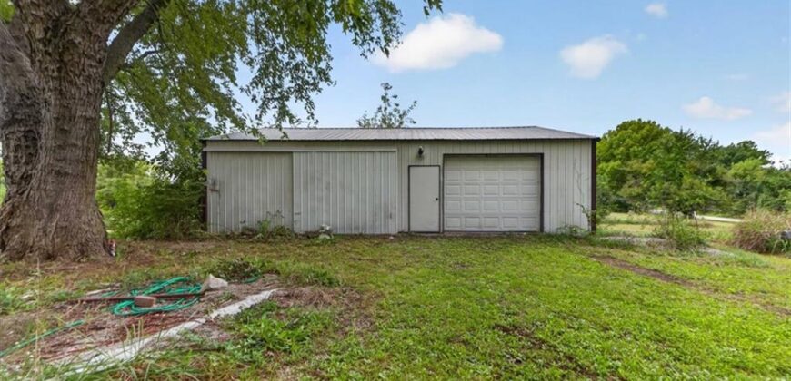 21021 Missouri City Road, Liberty, MO 64068