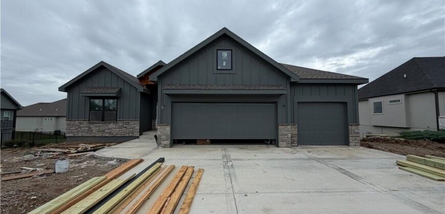 12805 N Champanel Way, Platte City, MO 64079