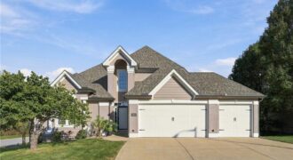 10429 N Lawn Avenue, Kansas City, MO 64156