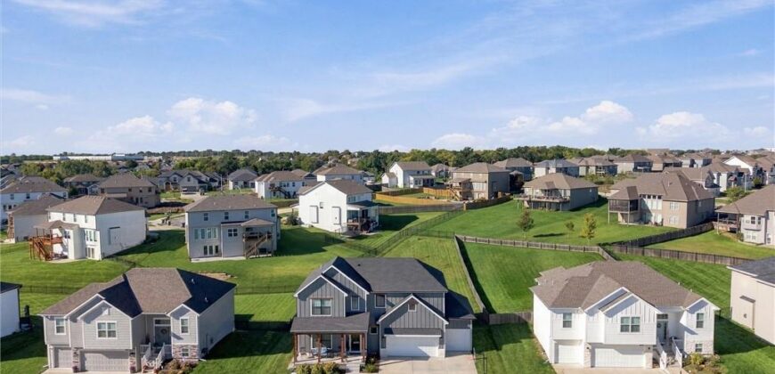 1025 NW 95th Terrace, Kansas City, MO 64155