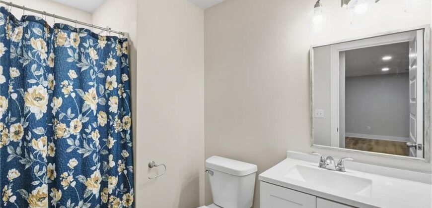 1025 NW 95th Terrace, Kansas City, MO 64155