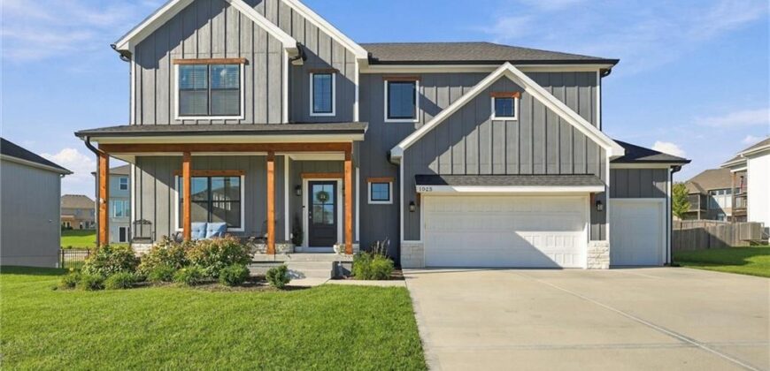 1025 NW 95th Terrace, Kansas City, MO 64155