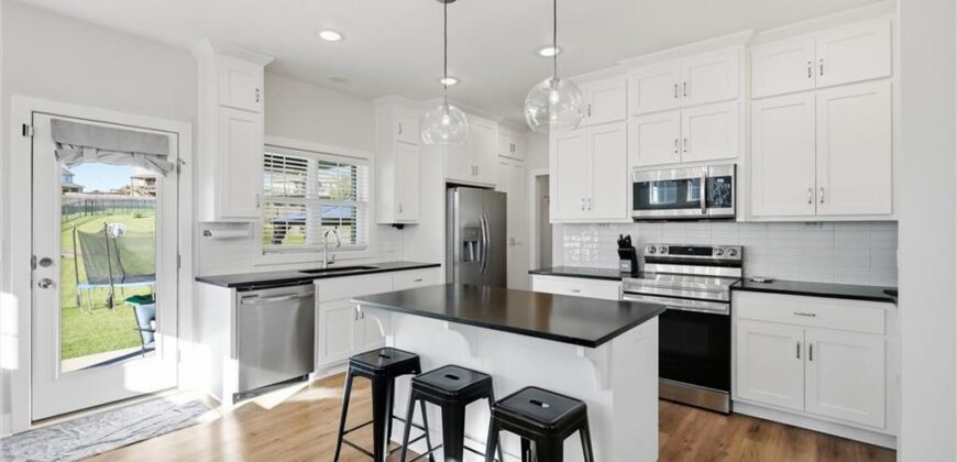 1025 NW 95th Terrace, Kansas City, MO 64155