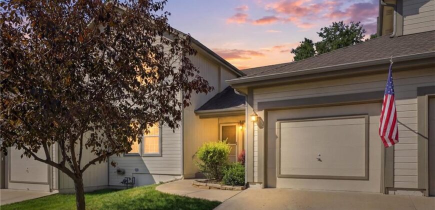 8310 N Barclay Circle, Kansas City, MO 64118