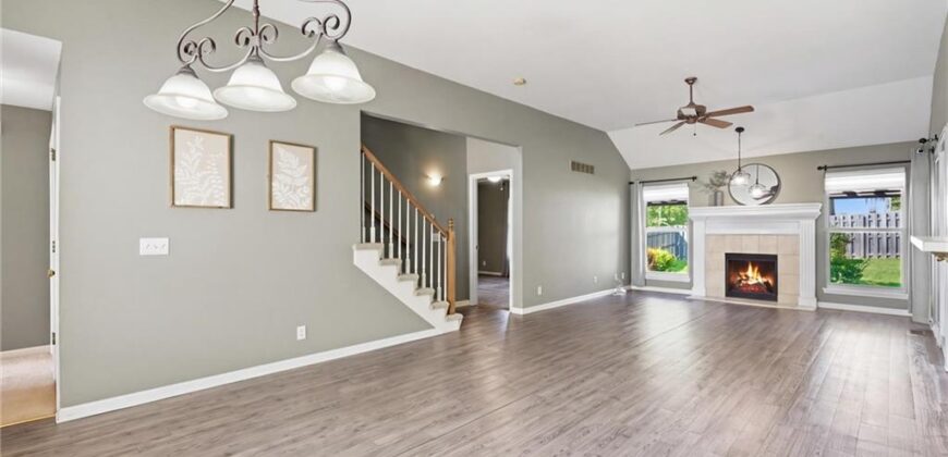 8310 N Barclay Circle, Kansas City, MO 64118