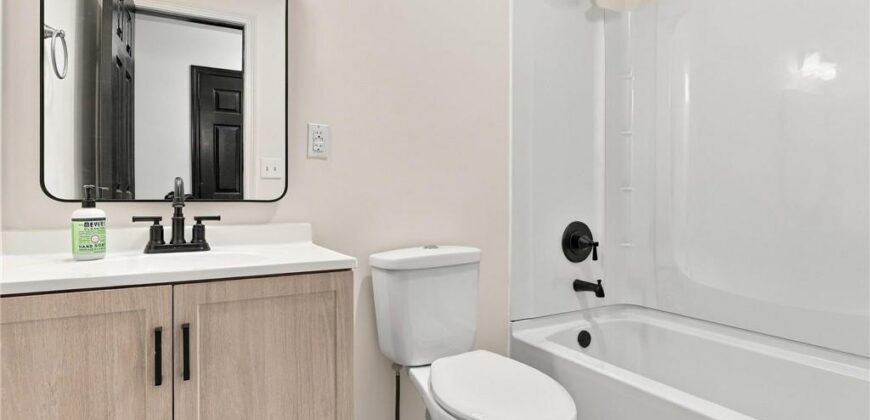 1711 Sunset Drive, Kearney, MO 64060