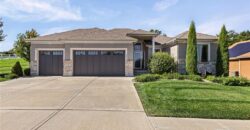5866 S National Drive, Parkville, MO 64152
