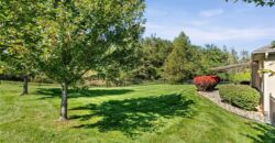 5866 S National Drive, Parkville, MO 64152