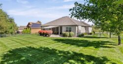 5866 S National Drive, Parkville, MO 64152