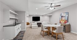 5866 S National Drive, Parkville, MO 64152