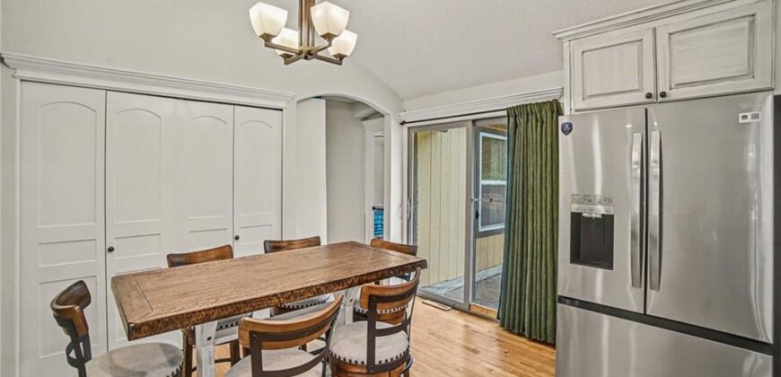6738 N Madison Avenue, Kansas City, MO 64118