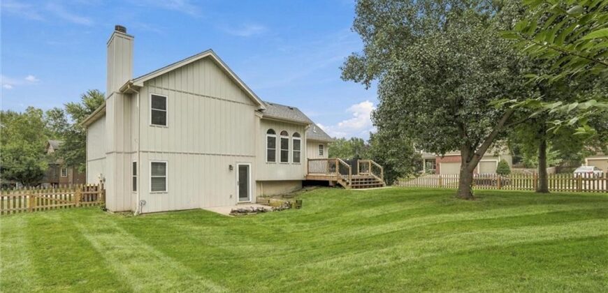 1104 Regency Drive, Kearney, MO 64060