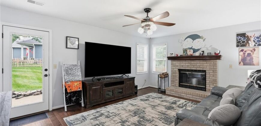 1104 Regency Drive, Kearney, MO 64060