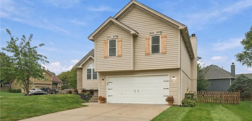 1104 Regency Drive, Kearney, MO 64060