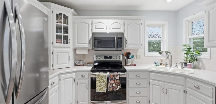 1104 Regency Drive, Kearney, MO 64060