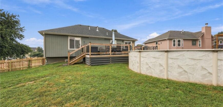 1010 E 16th Street, Kearney, MO 64060