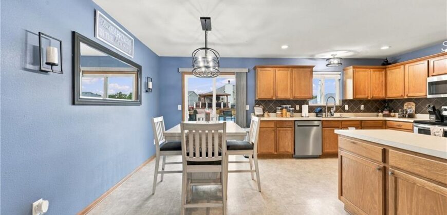 1010 E 16th Street, Kearney, MO 64060