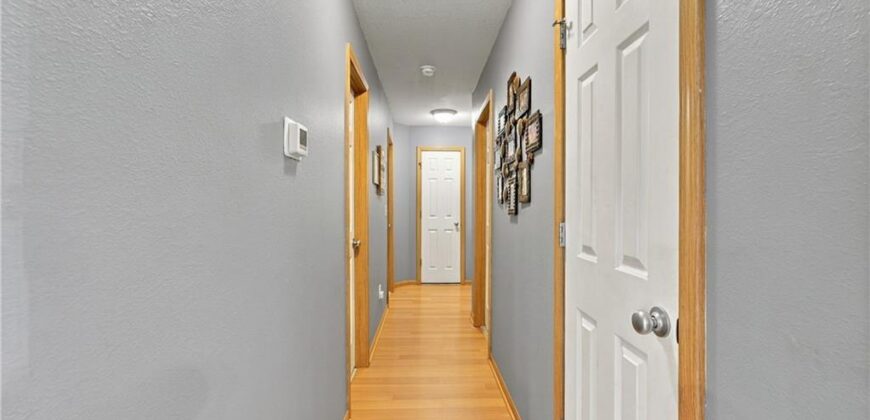 1010 E 16th Street, Kearney, MO 64060