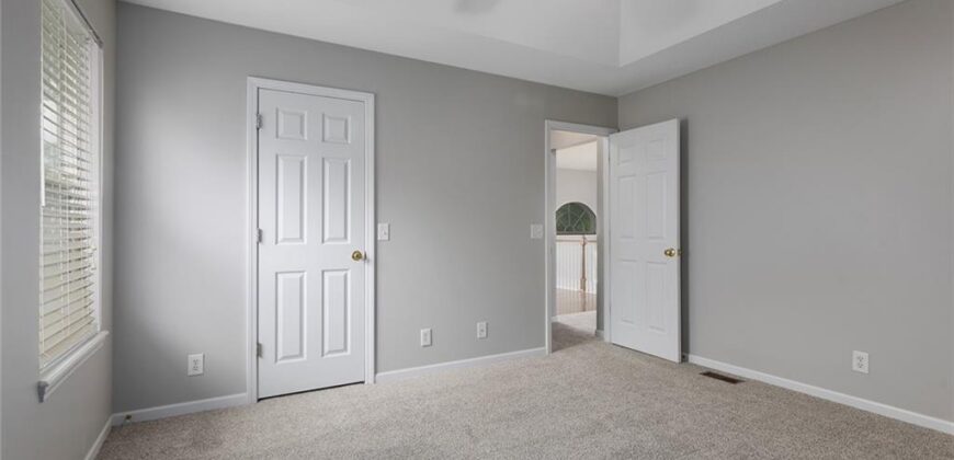 625 Midjay Drive, Liberty, MO 64068
