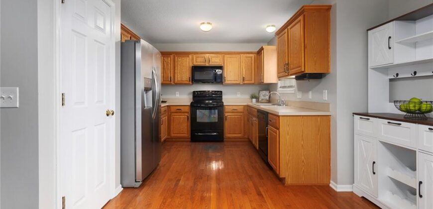 625 Midjay Drive, Liberty, MO 64068