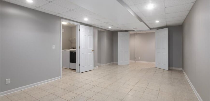 625 Midjay Drive, Liberty, MO 64068