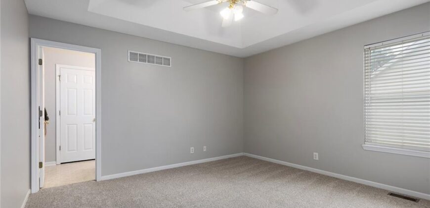 625 Midjay Drive, Liberty, MO 64068