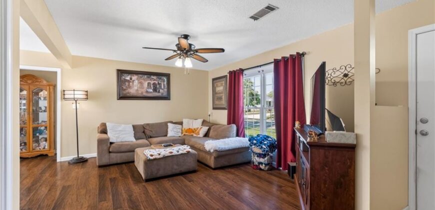 301 2nd Street, Smithville, MO 64089