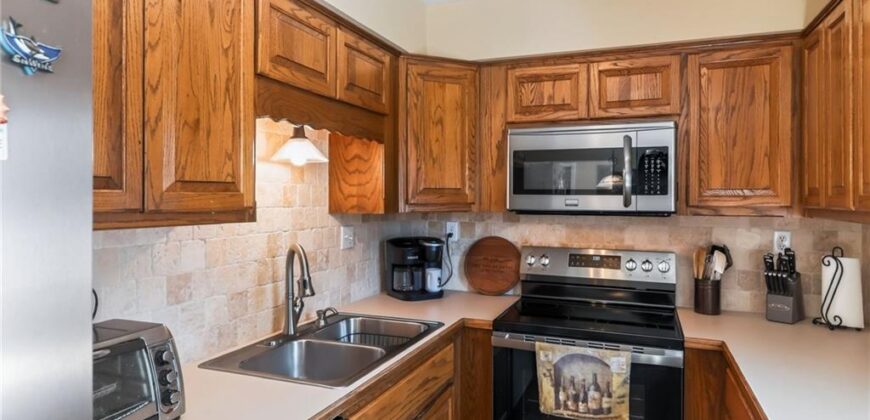 301 2nd Street, Smithville, MO 64089