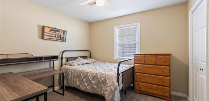 301 2nd Street, Smithville, MO 64089