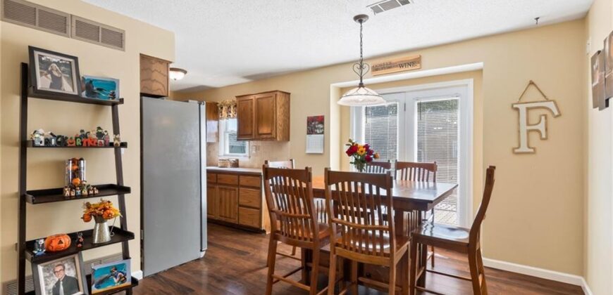 301 2nd Street, Smithville, MO 64089