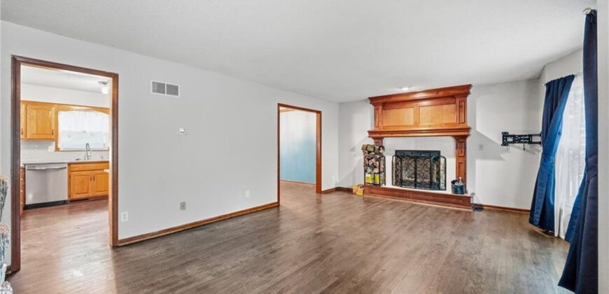 1404 Dartmouth Drive, Liberty, MO 64068