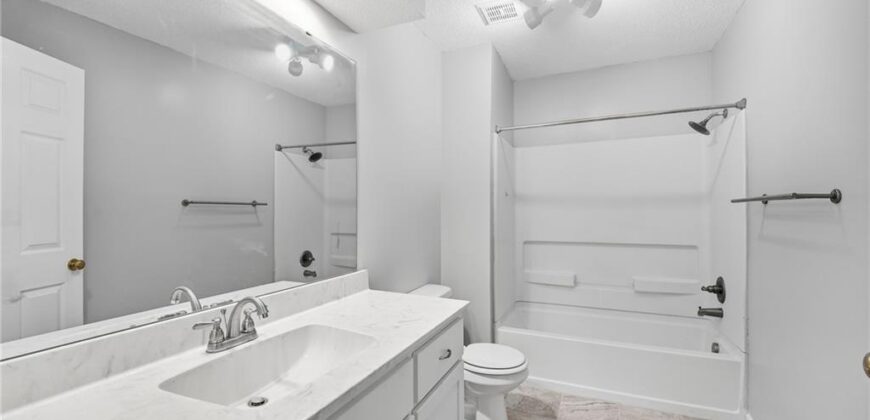 1404 Dartmouth Drive, Liberty, MO 64068