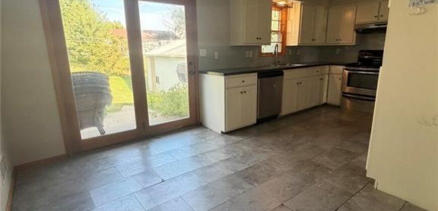 117 Waller Street, Excelsior Springs, MO 64024