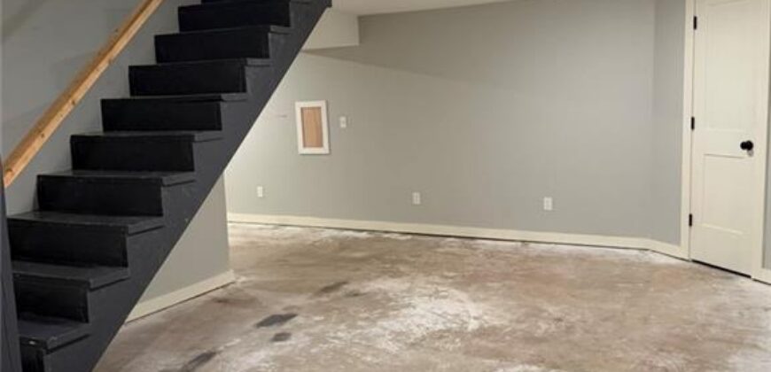 117 Waller Street, Excelsior Springs, MO 64024