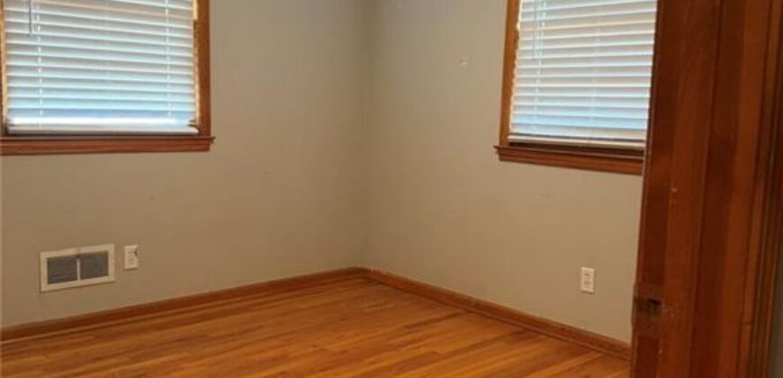 117 Waller Street, Excelsior Springs, MO 64024