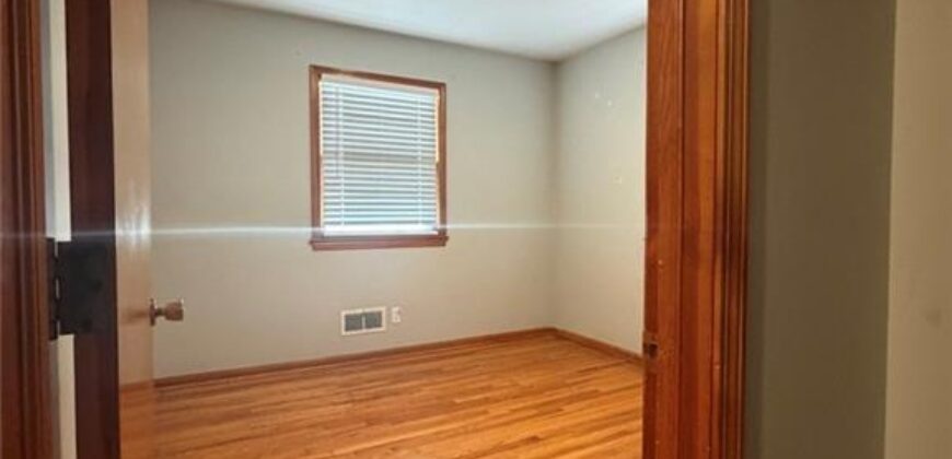 117 Waller Street, Excelsior Springs, MO 64024