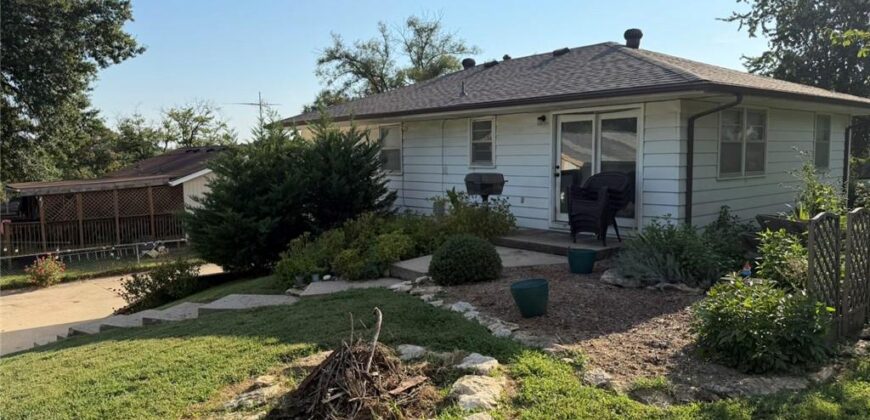 117 Waller Street, Excelsior Springs, MO 64024