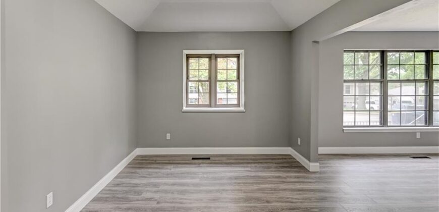 7608 NW 69th Street, Kansas City, MO 64152