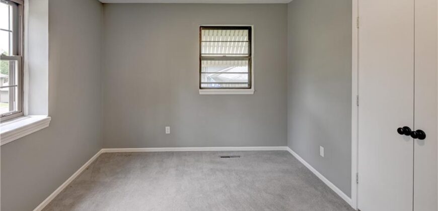 7608 NW 69th Street, Kansas City, MO 64152