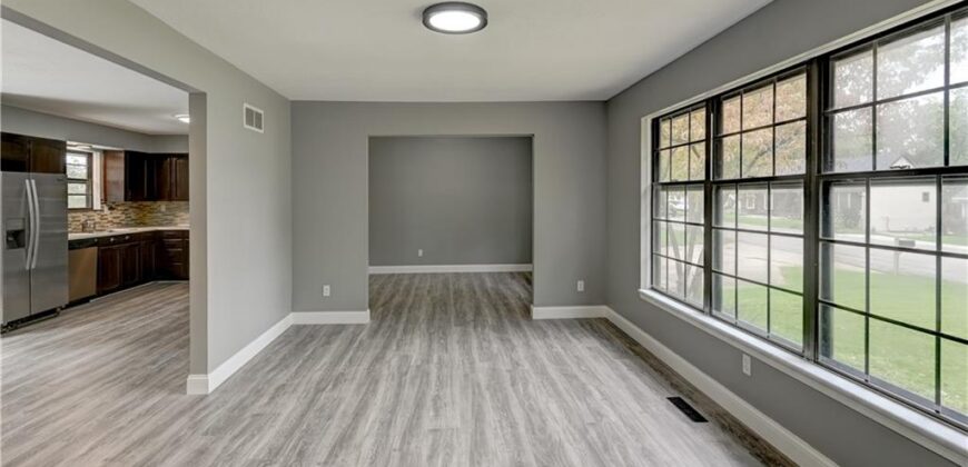 7608 NW 69th Street, Kansas City, MO 64152