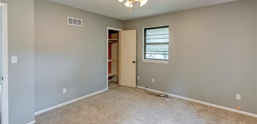 7608 NW 69th Street, Kansas City, MO 64152