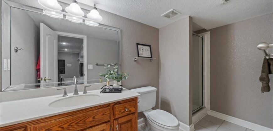 917 Paw Paw Lane, Liberty, MO 64068