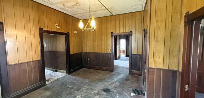 503 Benton Avenue, Excelsior Springs, MO 64024